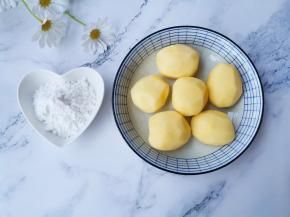 准备好所有食材。