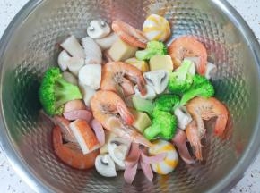 捞出控一下水分。