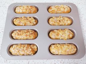 花生酱桃仁面包出炉。