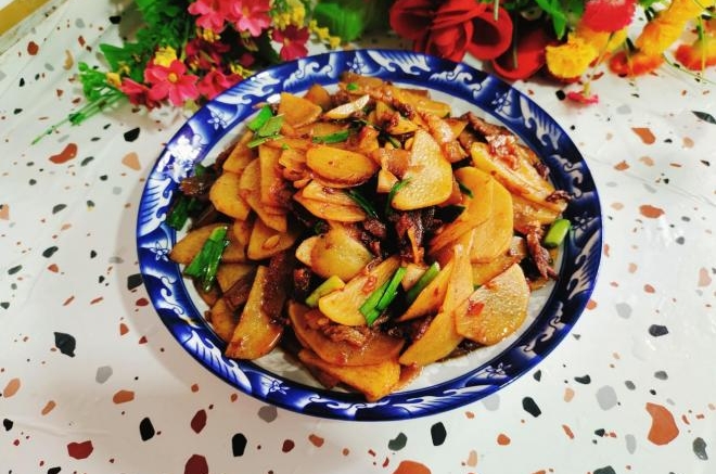 干锅土豆片