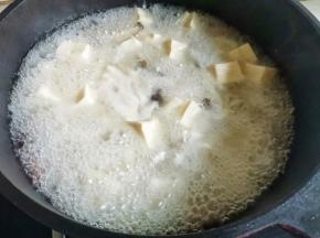 小火炖煮20分钟，
