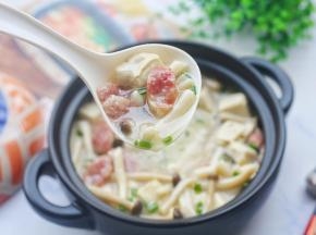 汤鲜味美。