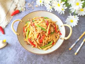 肉丝鲜嫩藕条脆爽。