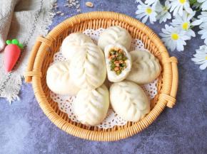 皮薄馅大的包子。