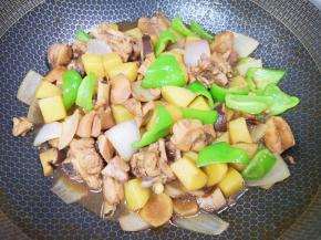 翻炒至断生即可出锅。