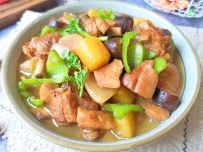 黄焖鸡配米饭，绝配！