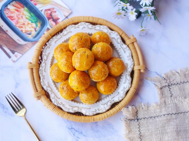 黄金燕麦麻薯包