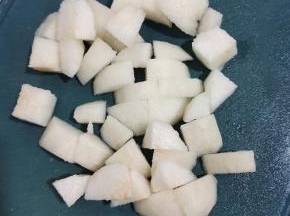 去核，切成小块！