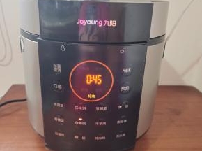 盖好盖子，插上电源，按杂粮粥键即可！