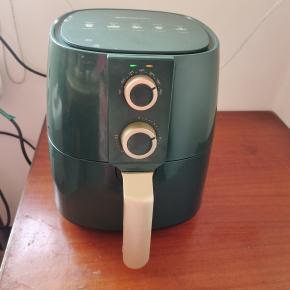 放入空气炸锅180度烤8分钟！