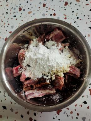 一勺胡椒粉，三勺玉米淀粉！