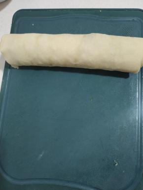 卷好的样子！把剩下的猪头肉都全部卷起来！