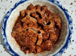 涂抹均匀腌制20分钟！(有时间的可以提前一晚上腌制更入味儿！)