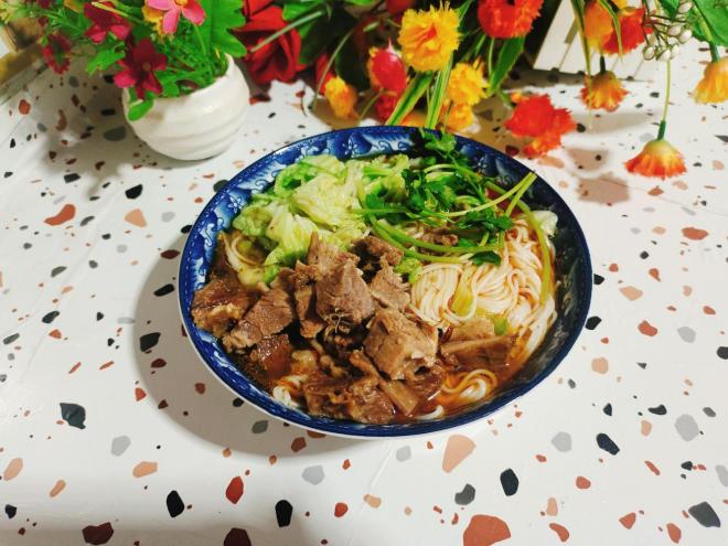 红烧牛肉面