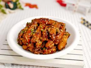 鸡翅这样做太赞了。