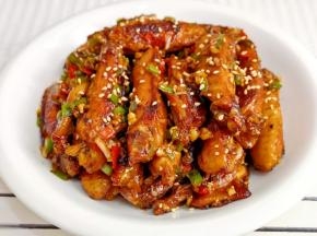 好吃到舔手指。