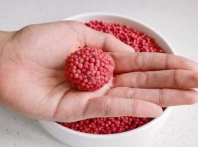 轻轻揉搓压实。