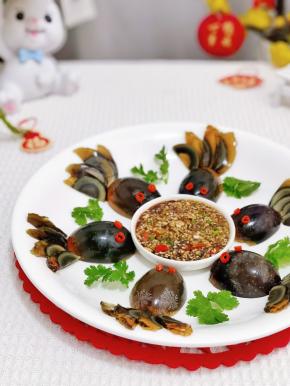 年年有鱼，生活富裕。