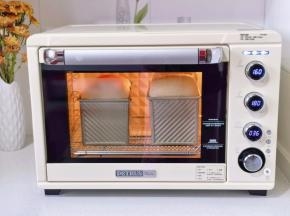 上160度，下180度烤45分钟。（注意观察上色情况，上色后加盖锡纸）