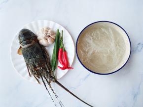 准备好所有食材。