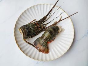 掰开出去内脏脏污。