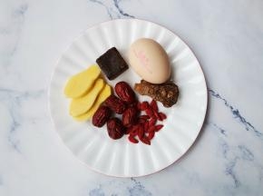 准备好所有食材。