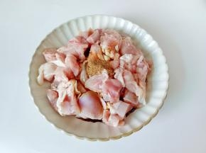 五香粉加一点。