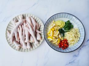 准备好所有食材。