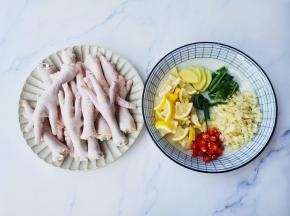 准备好所有食材。