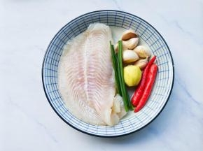 准备好所有食材。