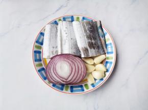 准备好所有食材。