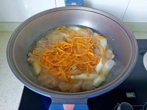 最后加虫草花炖煮5分钟