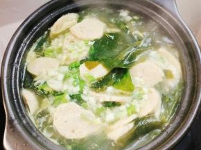 起锅前放入适量的葱花即可食用！