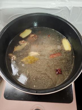 煮开之后，倒入电压力锅中！