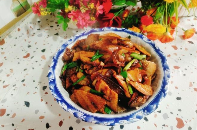 莲藕炒肉