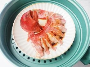 腌制10分钟，上锅蒸8分钟。