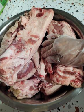 再给他们来一个舒舒服服的搓澡加按摩！