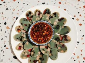 蘸上料汁儿即可食用！