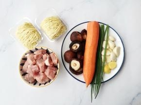 准备好所有食材。