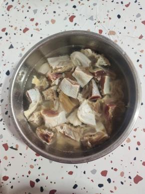 加入适量的温水浸泡半天！