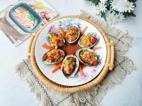 撒小米椒、葱花就可以啦，好吃到停不下来的节奏！