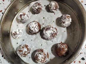 依次裹好所有的糯米粉后！