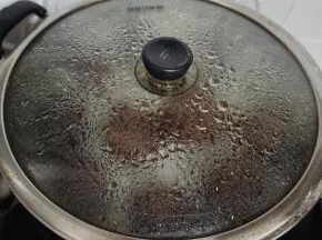 凉水上锅蒸！水开蒸30分钟左右即可！