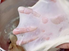 揉至不易破的手套膜。