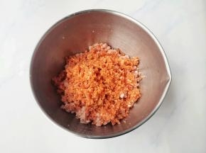 加入蔬菜碎，