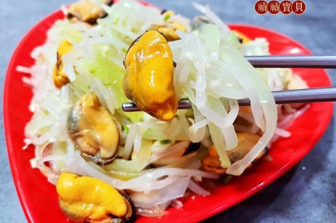 银针笋丝拌海虹