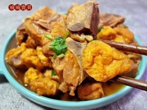 豆腐泡入口汁多香浓让人回味无穷