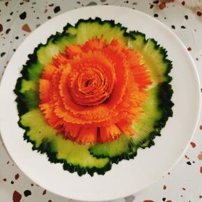 一盘漂亮的花开富贵就做好了！像不像花儿一样美啊？