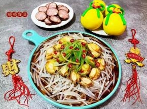 搭配宝葫芦福馒头和香肠一起吃真是棒棒哒！