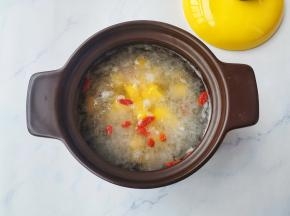 搅拌搅拌就可以啦。喜欢甜的姐妹加一点蜂蜜。